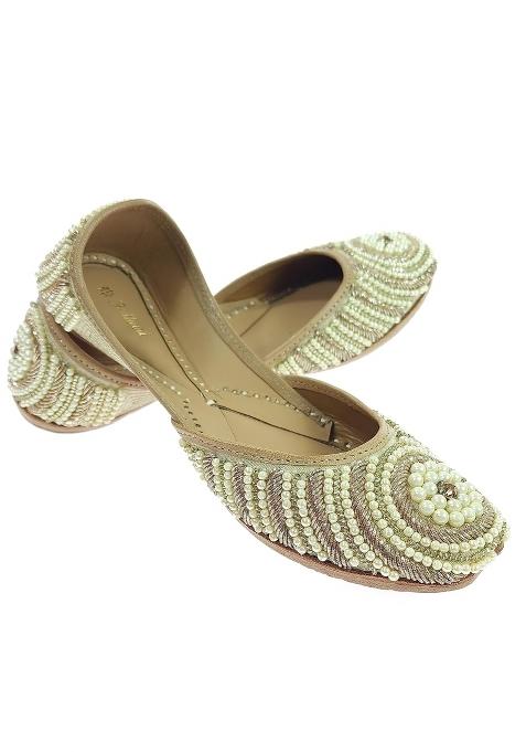 Fulkari Womens Breath Genuine Soft Leather Embroidered Jutis