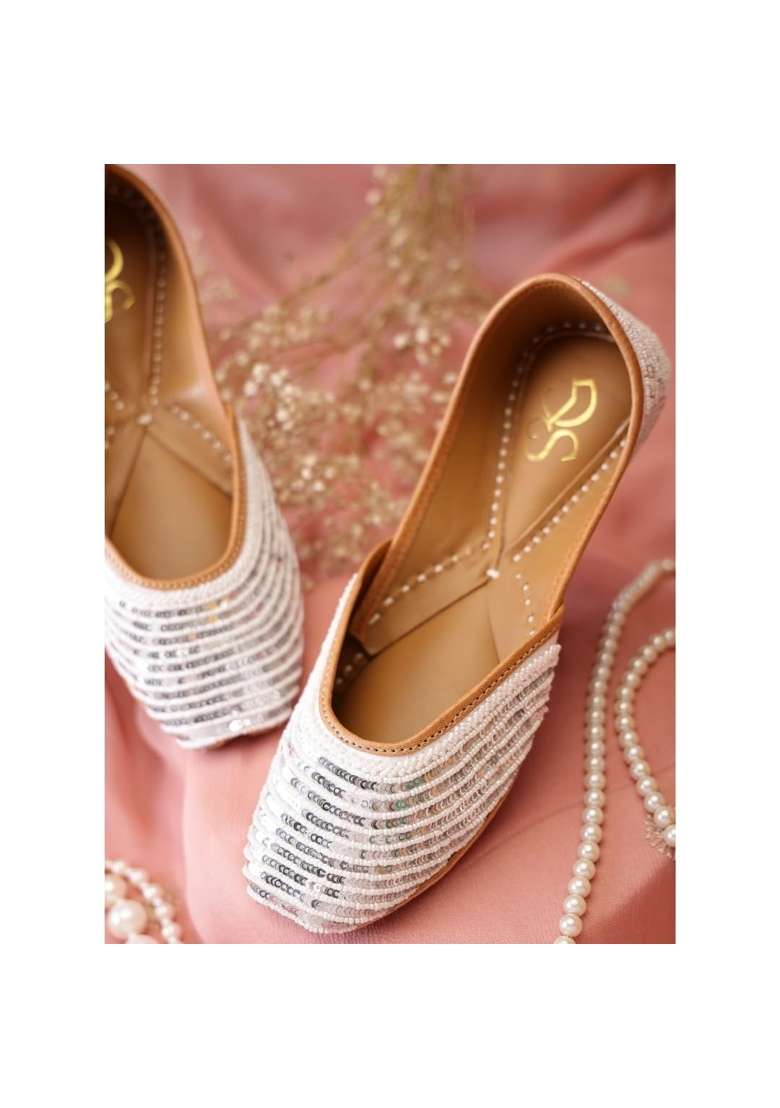 Niralii Traditional Punjabi Jutti for Women Moonstone White Ethnic Handmade Indian Mojari - Indya