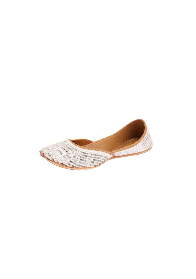 Niralii Traditional Punjabi Jutti for Women Moonstone White Ethnic Handmade Indian Mojari - Indya