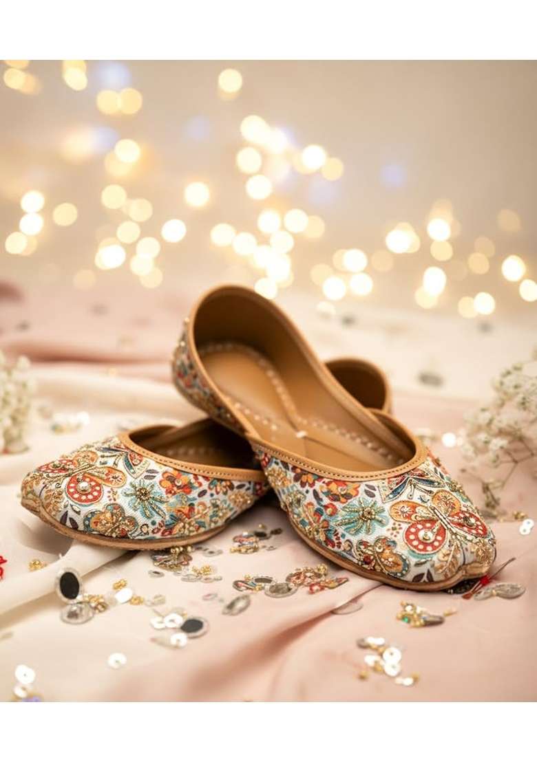 Loryphilory Multicolor Womens Handcrafted Punjabi Jutti - Indya
