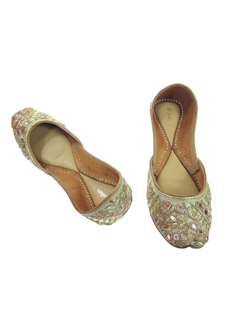 Fulkari Formal Shoes for Women Elegant and Comfortable Office Wear Stylish Leather Finish Cushioned Insole - Indya