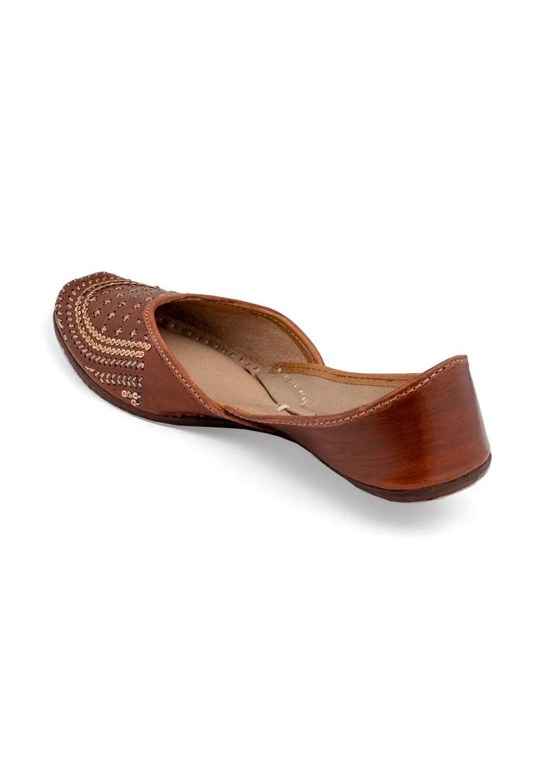 Korakari Womens Traditional Ethnic Amber Punjabi Jutti Leather Flat Comfortable Mojaris for Girls - Indya