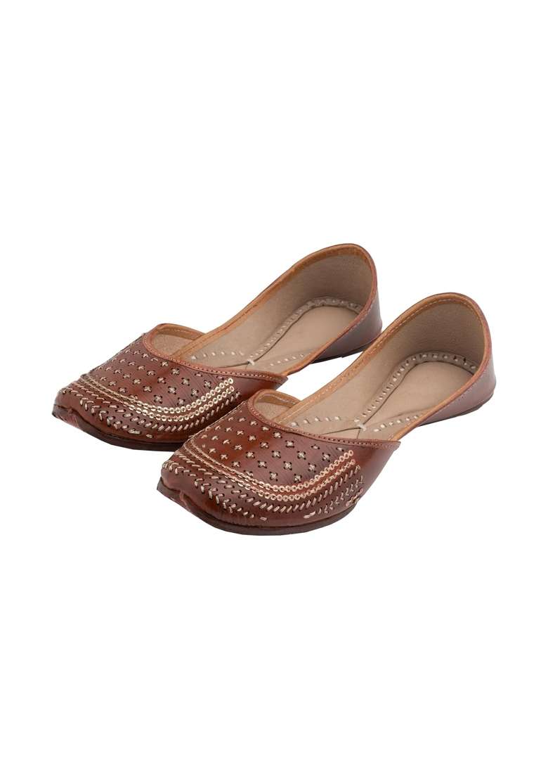 Korakari Womens Traditional Ethnic Amber Punjabi Jutti Leather Flat Comfortable Mojaris for Girls - Indya