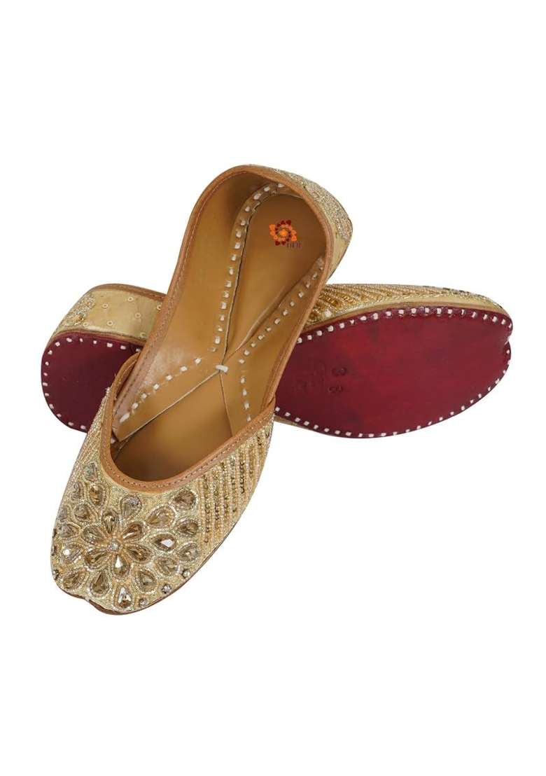 DFR Women Hand Zari Dabka Juti - Indya