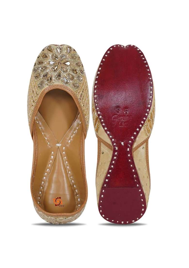 DFR Women Hand Zari Dabka Juti - Indya