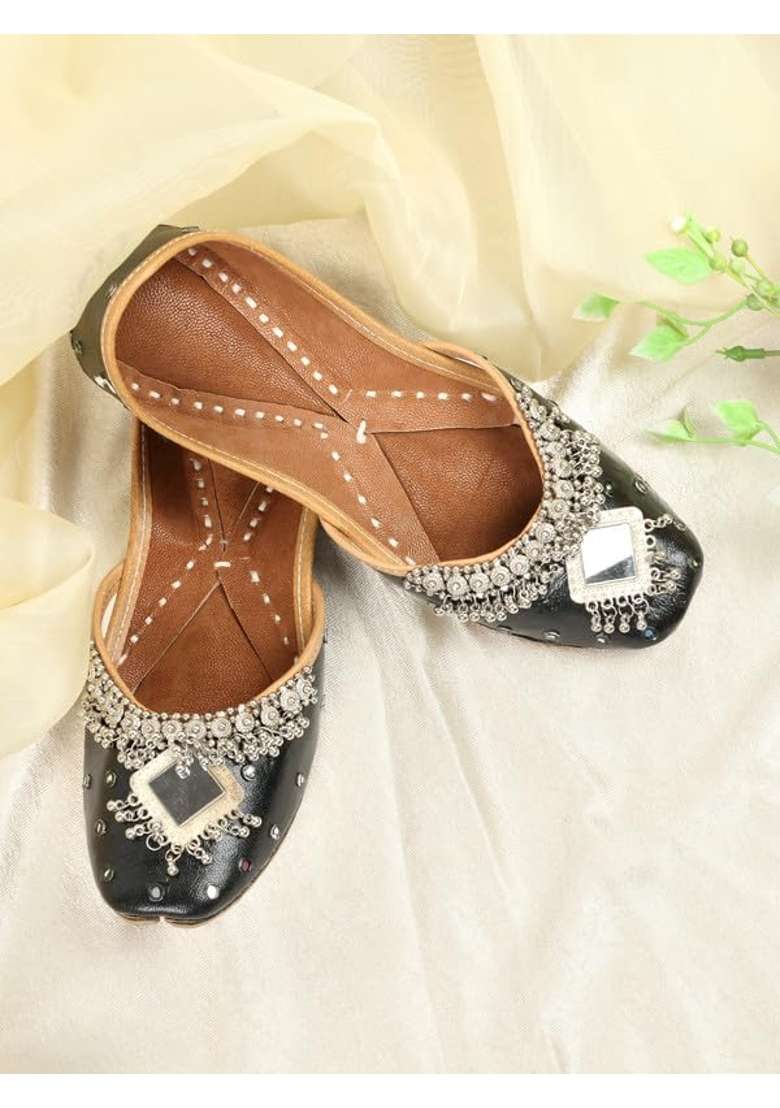 Pehnawacraft Black Oxidised Jutti for Women Punjabi Jutti - Indya
