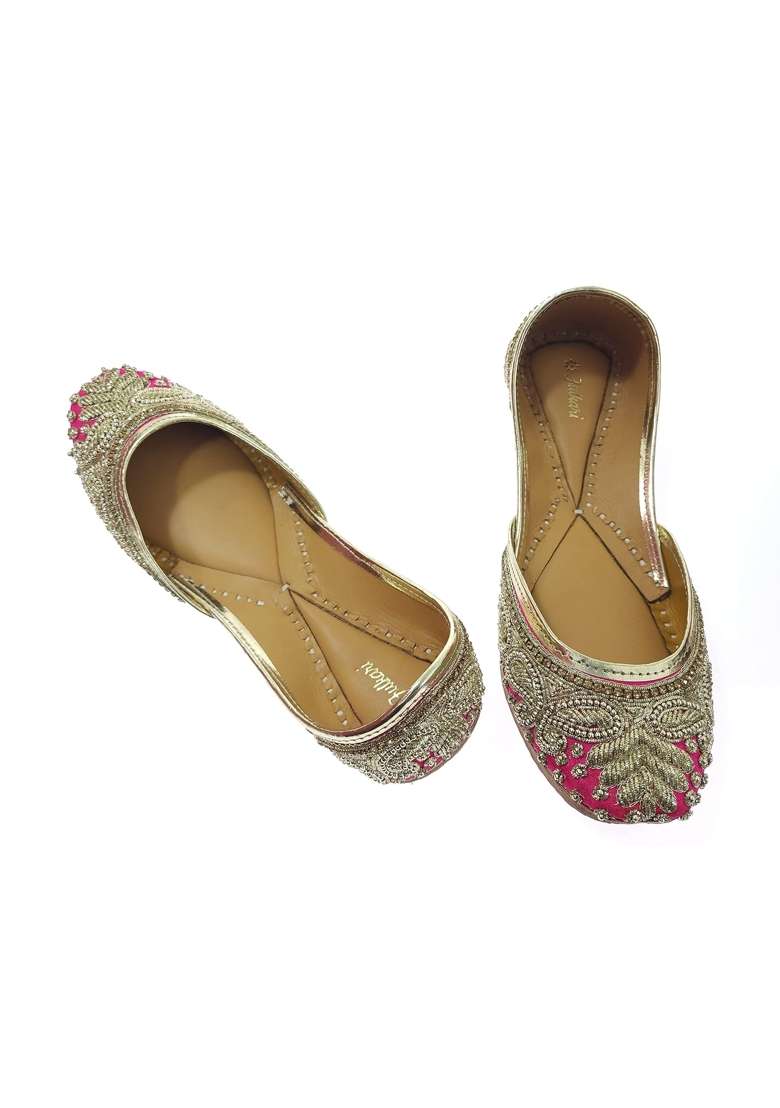 Fulkari Womens Celosia Genuine Soft Leather Embroidered Jutis - Indya