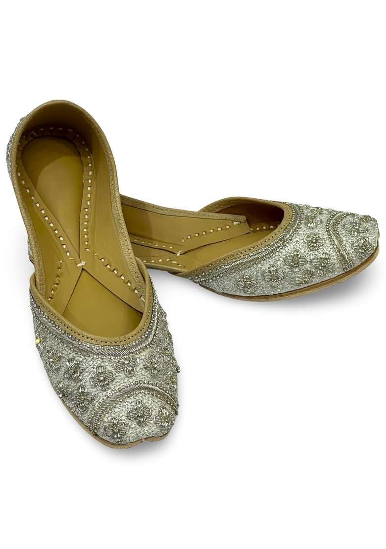 Punjabis Hand Art Chandrika Womens Embroidered Jutti Flats Silver Zardozi Work Ethnic Bridal - Indya
