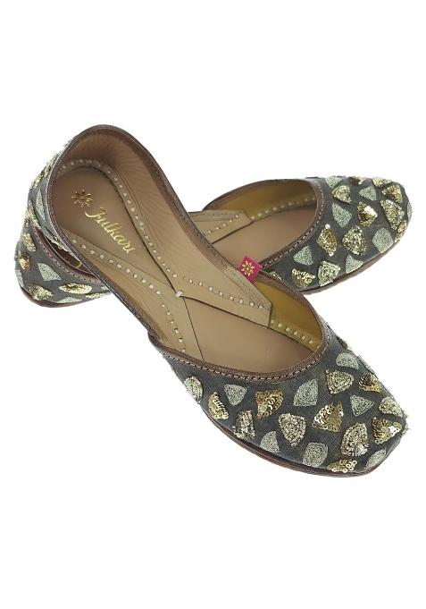 Fulkari Womens Triangle Gold Genuine Soft Leather Jutis Bite and Pinch Free Juttis