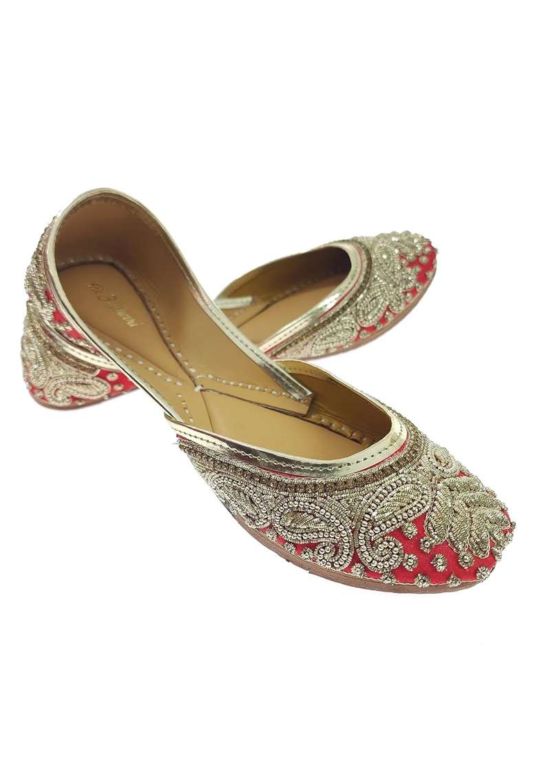 Fulkari Womens Celosia Genuine Soft Leather Embroidered Jutis - Indya