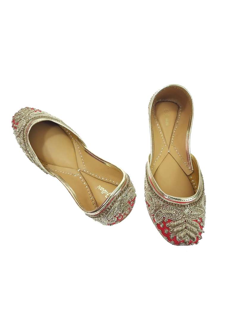 Fulkari Womens Celosia Genuine Soft Leather Embroidered Jutis - Indya