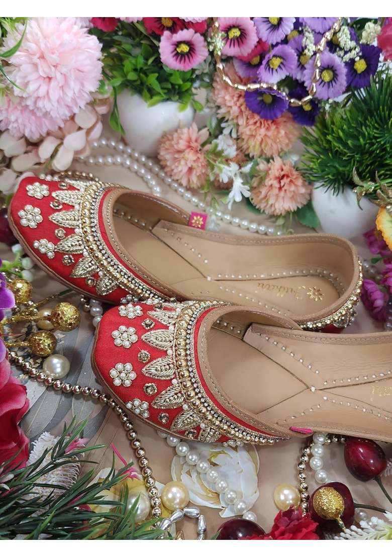 Fulkari Womens Pearl Beads Payal Genuine Soft Leather Embroidered Jutis - Indya