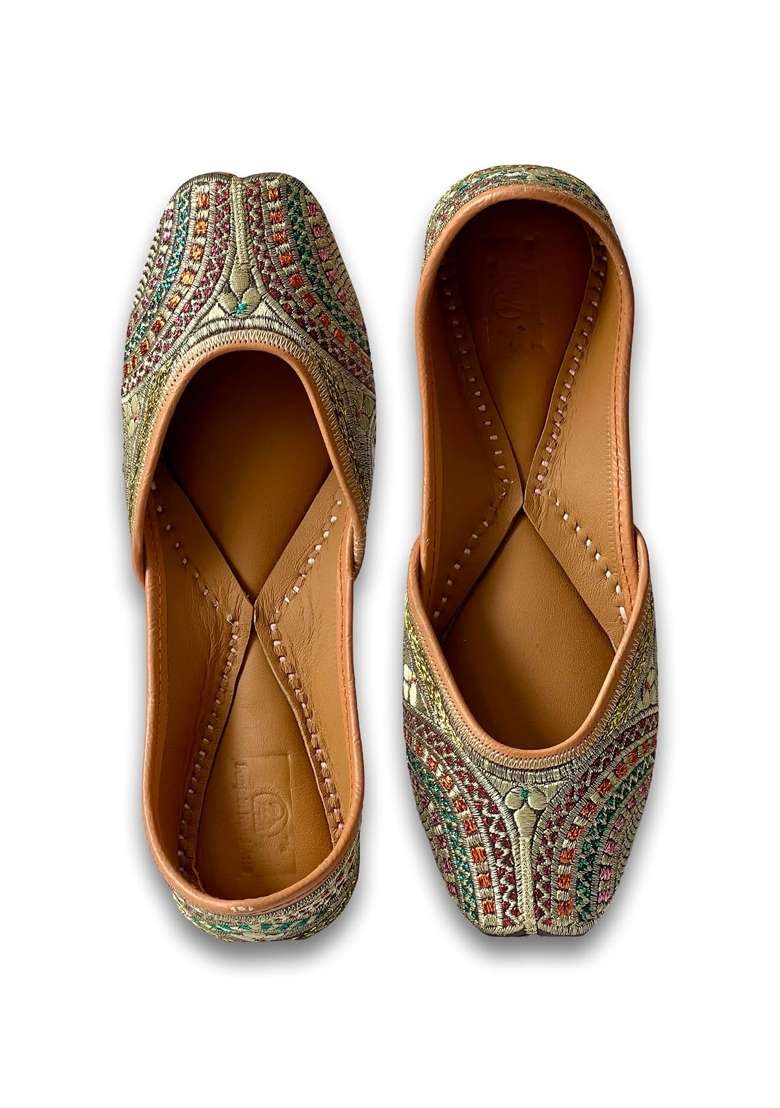 Punjabis Hand Art PHA Womens Traditional Embroidered Punjabi Jutti Handcrafted Multi Coloured Ethnic Juttis - Indya