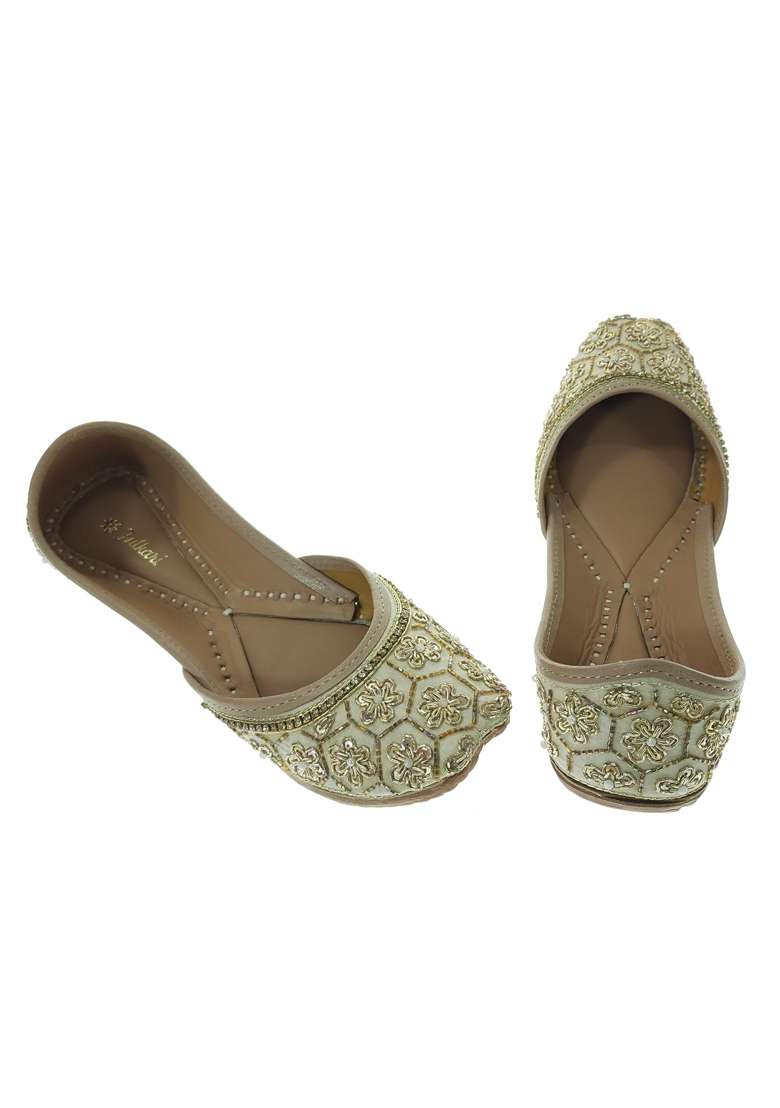 Fulkari Women Pansy Gold Genuine Soft Leather Embroidered Jutis - Indya