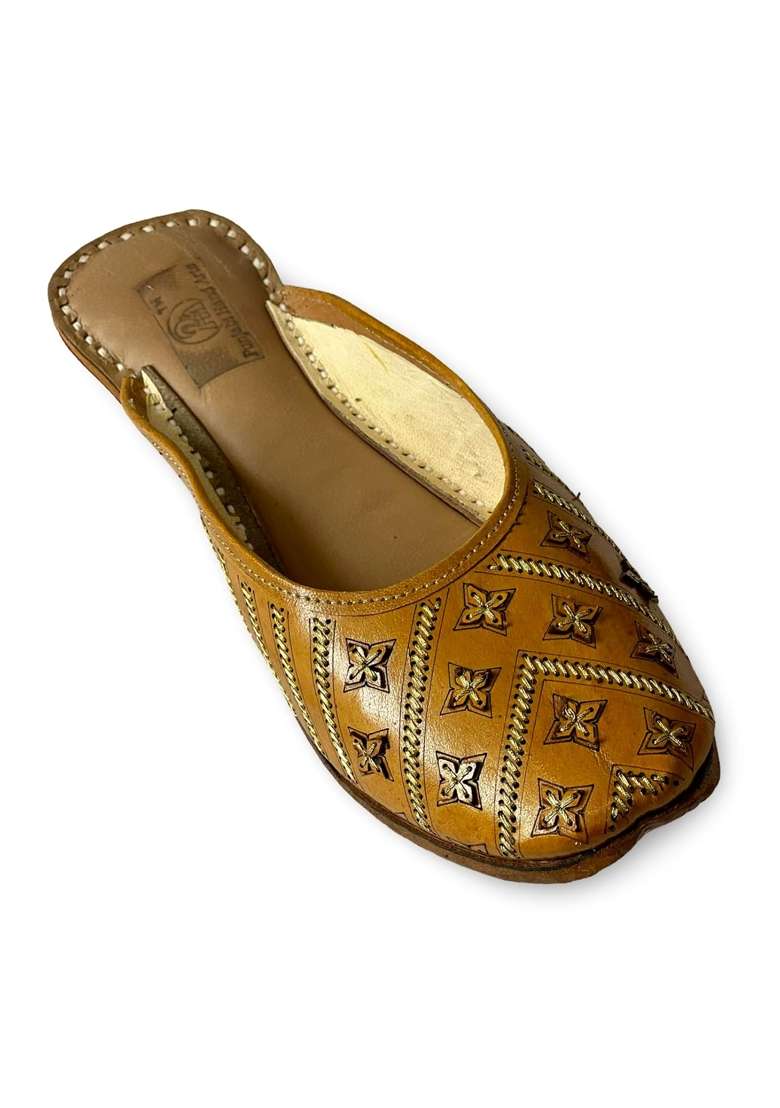 Punjabis Hand Art Brown PHA Womens Traditional Handcrafted Leather Mojari Flats Back Open Jutti - Indya
