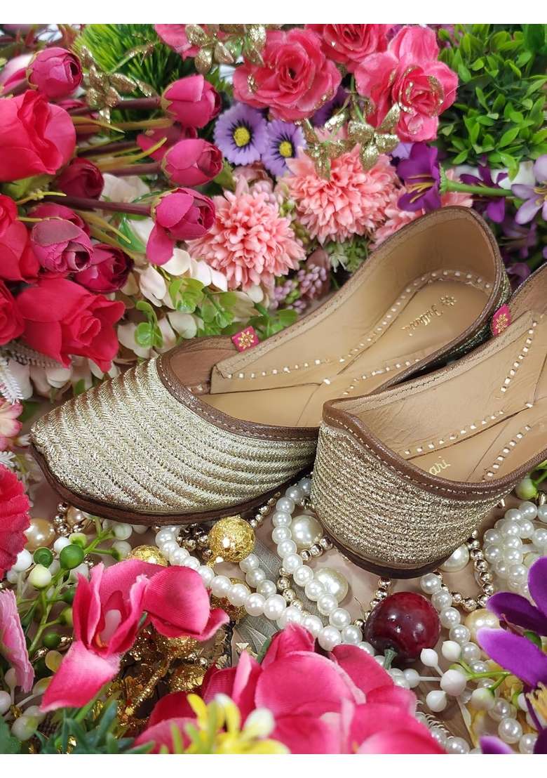 Fulkari Womens Zangira Genuine Soft Leather Jutis Bite and Pinch Free Juttis - Indya