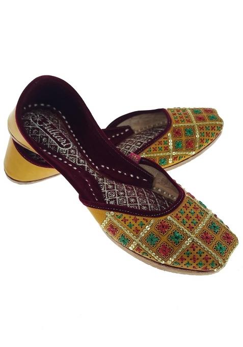 Fulkari Women Fantasy Gold Multi Casual Genuine Soft Leather Jutis