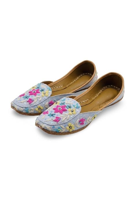 Embroidered Jutti for Women Traditional Slip on Mojari