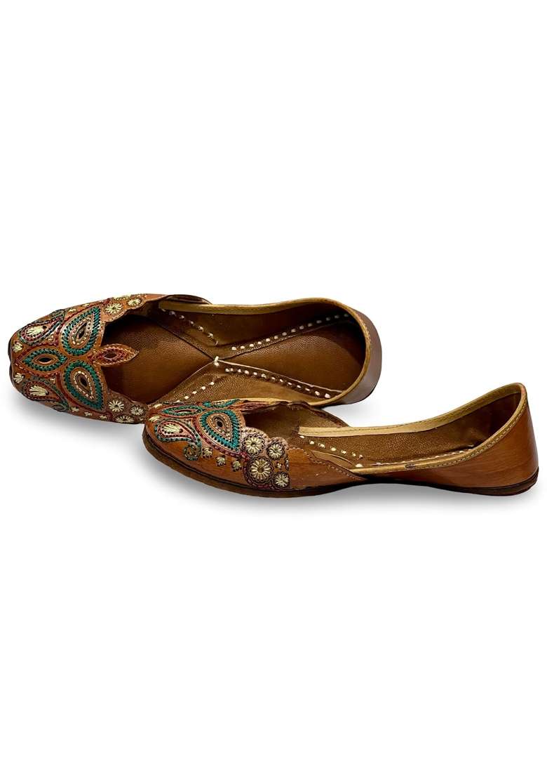 Punjabis Hand Art PHA Womens Handcrafted Embroidered Leather Jutti Brown - Indya