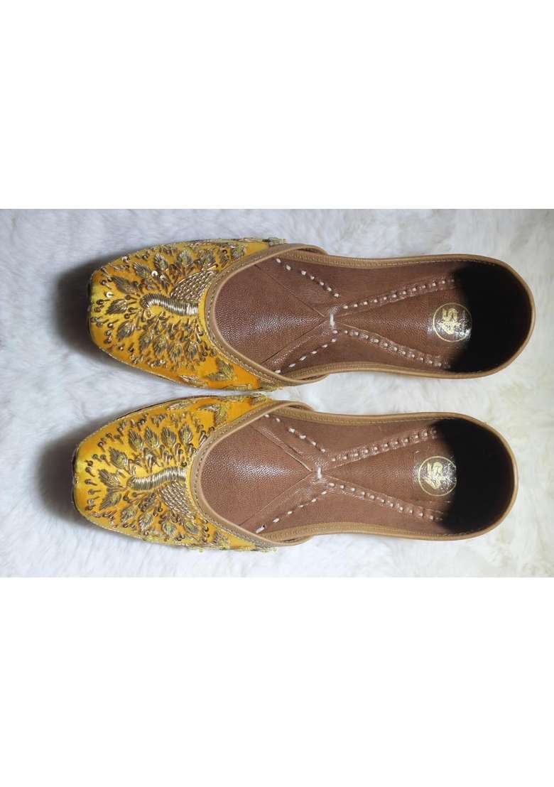 4S Womens Mustard Yellow Gold Embroidered Punjabi Jutti Traditional Kiwi Leather Flat Sandals - Indya