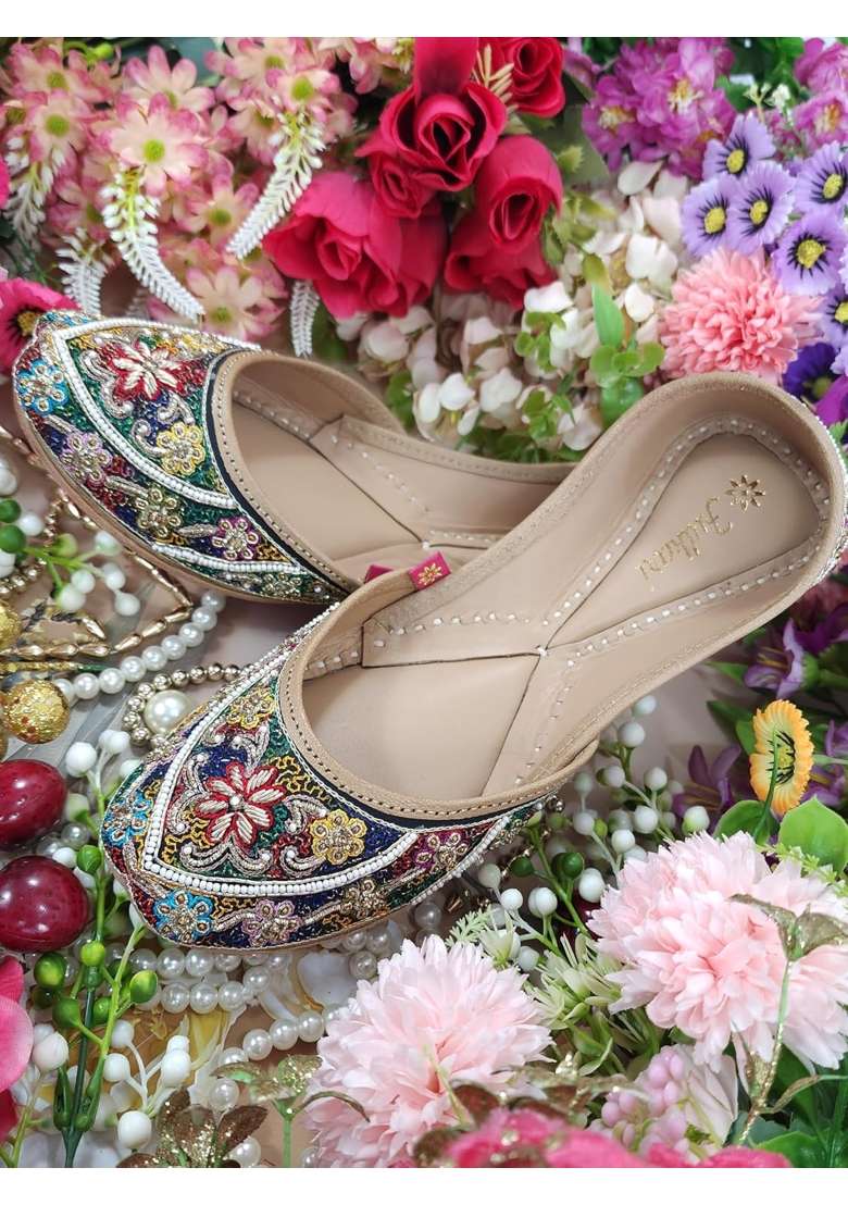 Fulkari Women Gazania Gold Multicolor Genuine Soft Leather Embroidered Jutis - Indya