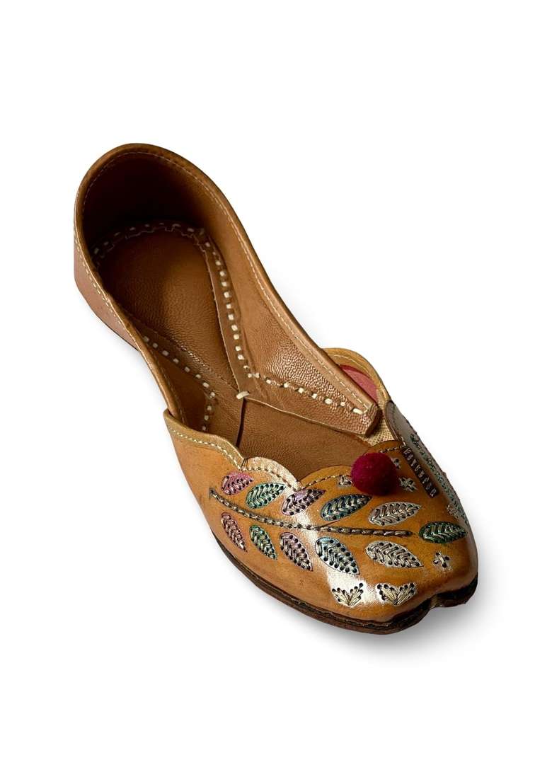 Punjabis Hand Art PHA Womens Embroidered Leather Punjabi Jutti Traditional Ethnic Design Brown Phas Juttis - Indya