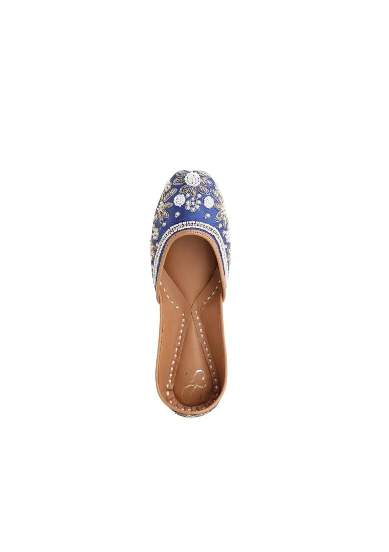 Niralii Traditional Punjabi Jutti for Women Evening Blossom Ethnic Handmade Indian Mojari - Indya
