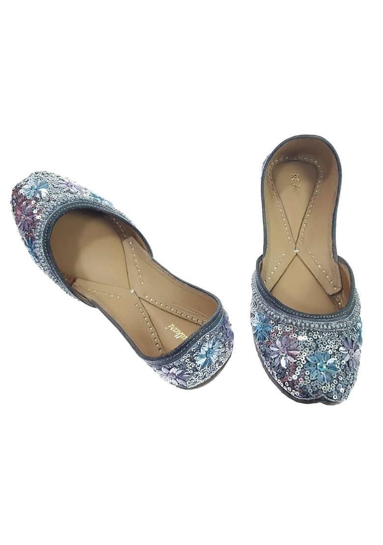Fulkari Womens Flake Sequins Genuine Soft Leather Embroidered Jutis - Indya