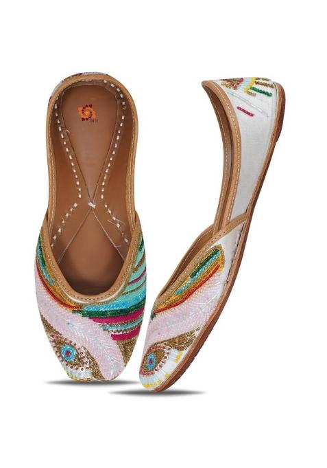 DFR Women Hand Zari Dabka Juttis