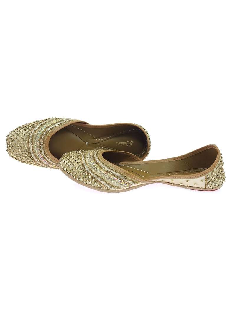 Fulkari Women Blossom Genuine Soft Leather Embroidered Jutis - Indya