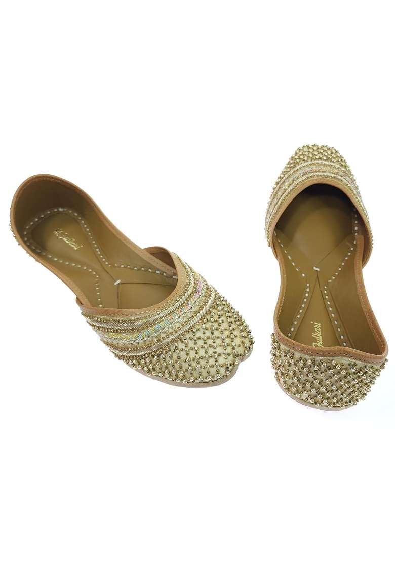 Fulkari Women Blossom Genuine Soft Leather Embroidered Jutis - Indya