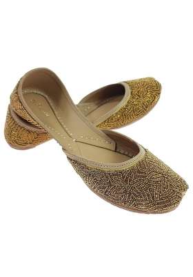 Fulkari Womens Glow Beads Genuine Soft Leather Embroidered Jutis