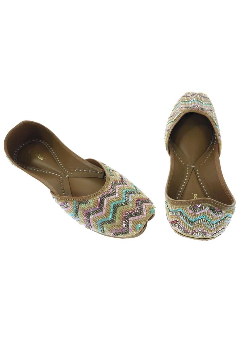 Fulkari Women Shasta White Multi Genuine Soft Leather Embroidered Jutis - Indya