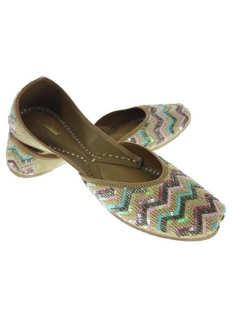 Fulkari Women Shasta White Multi Genuine Soft Leather Embroidered Jutis