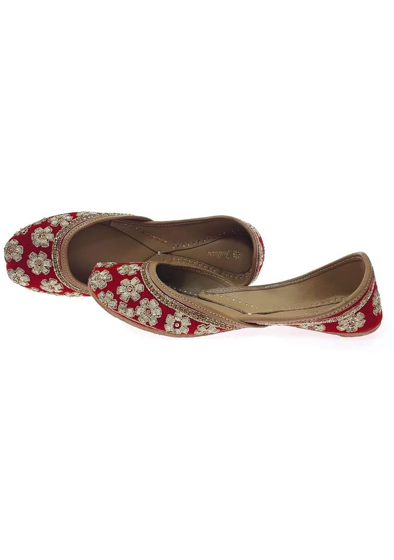 Fulkari Womens Snowflake Welvet Genuine Soft Leather Embroidered Jutis - Indya