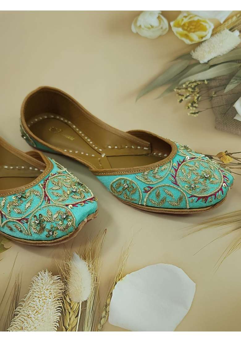 Fulkari Women Gerbera Gold Genuine Soft Leather Embroidered Jutis - Indya