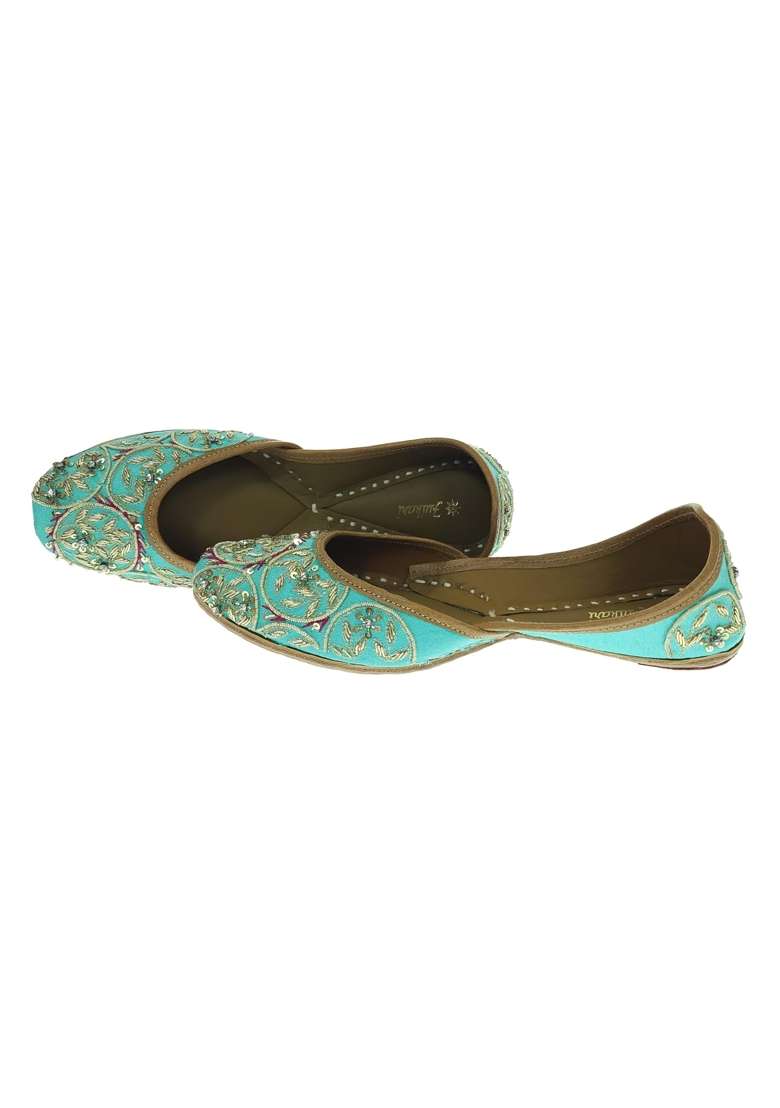Fulkari Women Gerbera Gold Genuine Soft Leather Embroidered Jutis - Indya