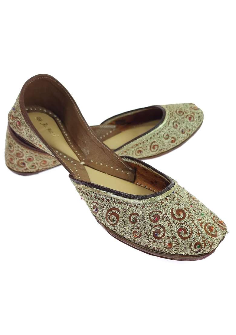 Fulkari Womens Daisy Genuine Soft Leather Embroidered Jutis - Indya