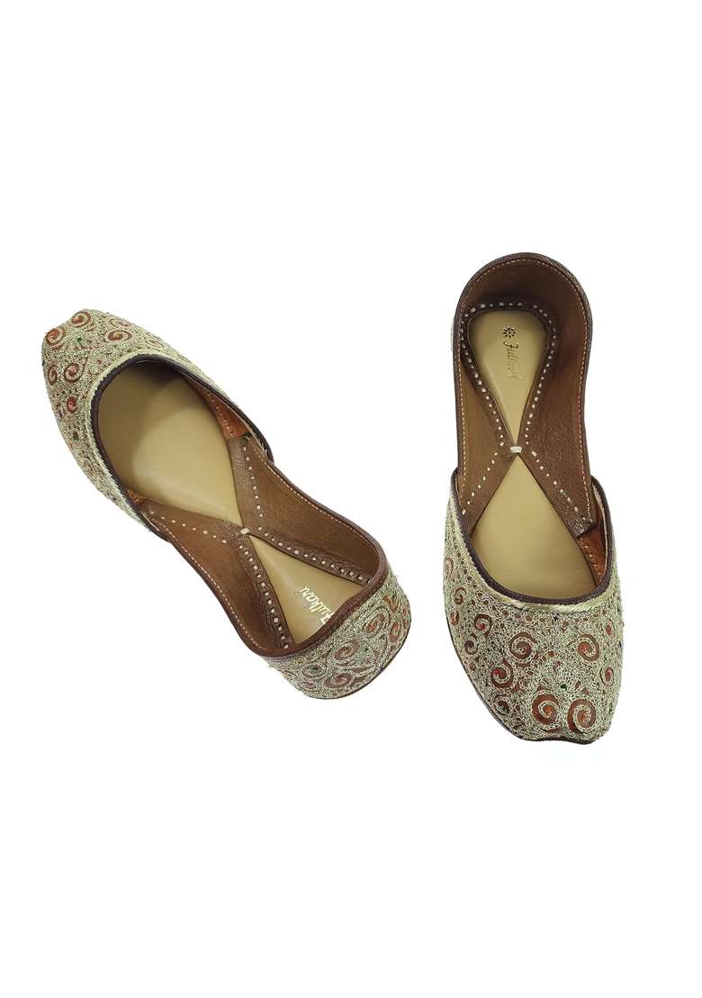 Fulkari Womens Daisy Genuine Soft Leather Embroidered Jutis - Indya