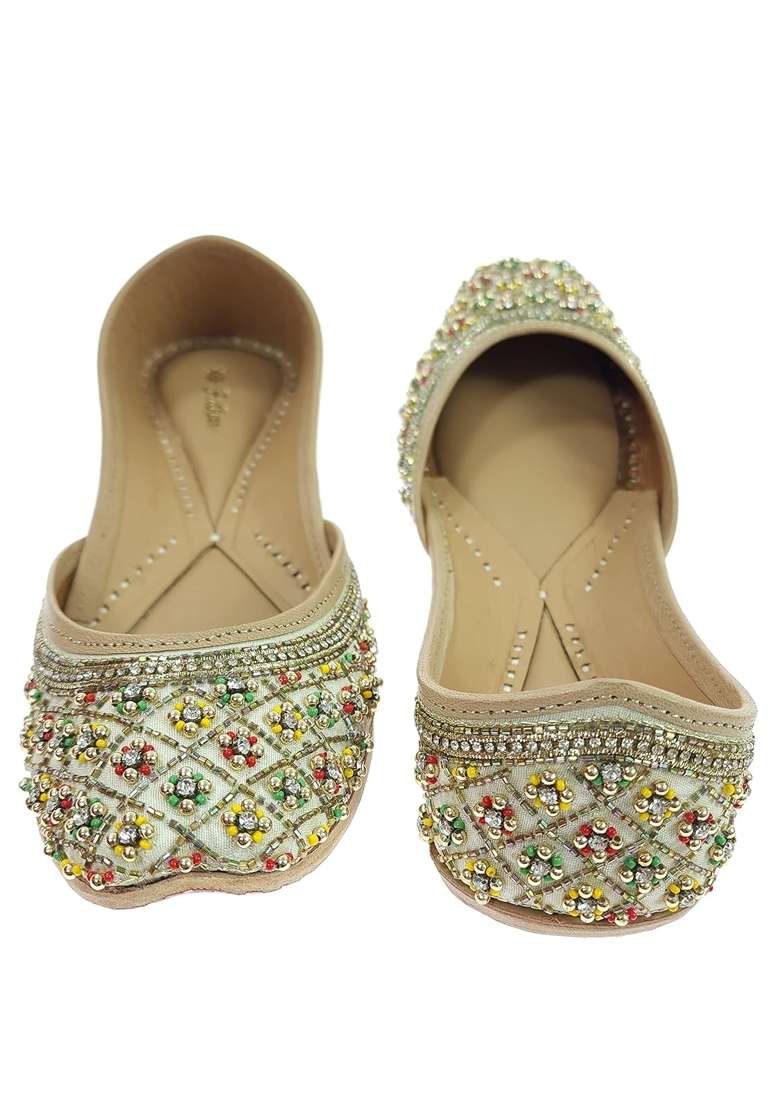 Fulkari Womens Yarrow Genuine Soft Leather Embroidered Jutis - Indya