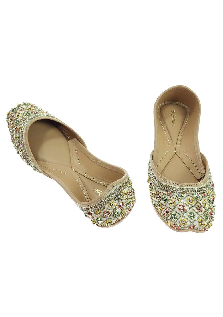 Fulkari Womens Yarrow Genuine Soft Leather Embroidered Jutis - Indya