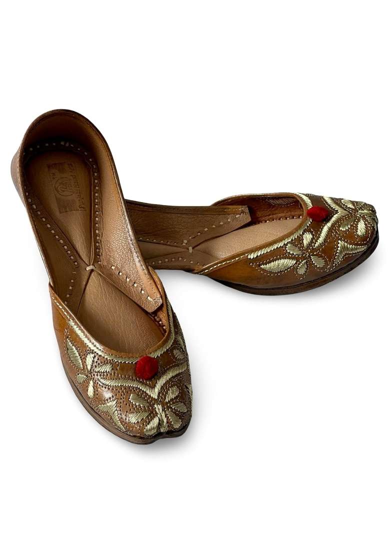 Punjabis Hand Art PHA Traditional Embroidered Floral Punjabi Juttis Brown Leather with Gold Thread Design - Indya