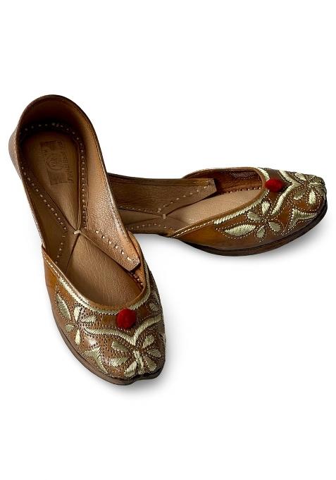 Punjabis Hand Art PHA Traditional Embroidered Floral Punjabi Juttis Brown Leather with Gold Thread Design