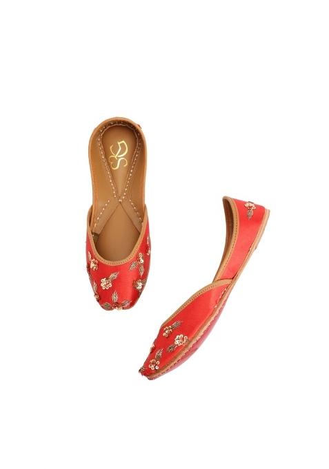 Niralii Traditional Handmade Punjabi Jutti Ruby Blossom Ethnic Indian Mojari