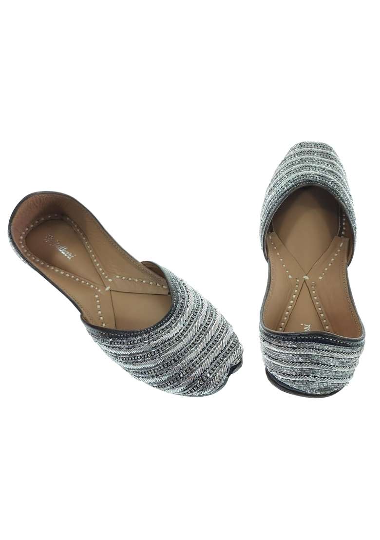 Fulkari Formal Shoes for Women Elegant and Comfortable Office Wear Stylish Leather Finish Cushioned Insole - Indya