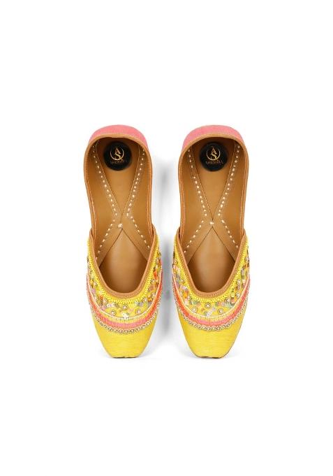 Anushra Yellow Pop Jutti for Women Handcrafted Yellow Embroidered Ethnic Footwear Leather Casual