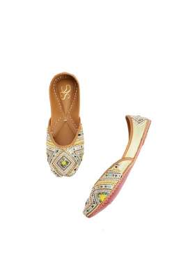 Niralii Traditional Handmade Punjabi Jutti Teal Tides Ethnic Indian Mojari