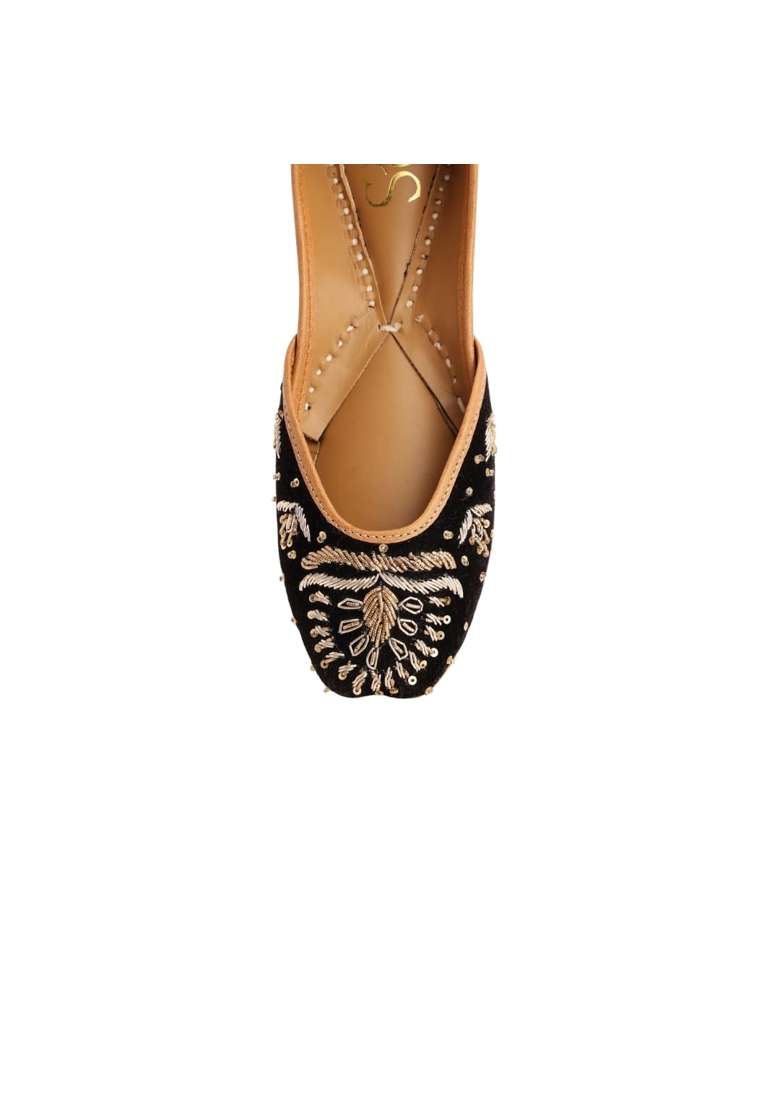 Niralii Traditional Punjabi Jutti for Women Charcoal Glam Ethnic Handmade Indian Mojari - Indya