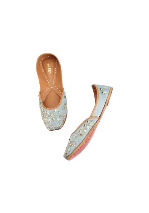 Niralii Traditional Punjabi Jutti for Women Misty Sky Ethnic Handmade Indian Mojari
