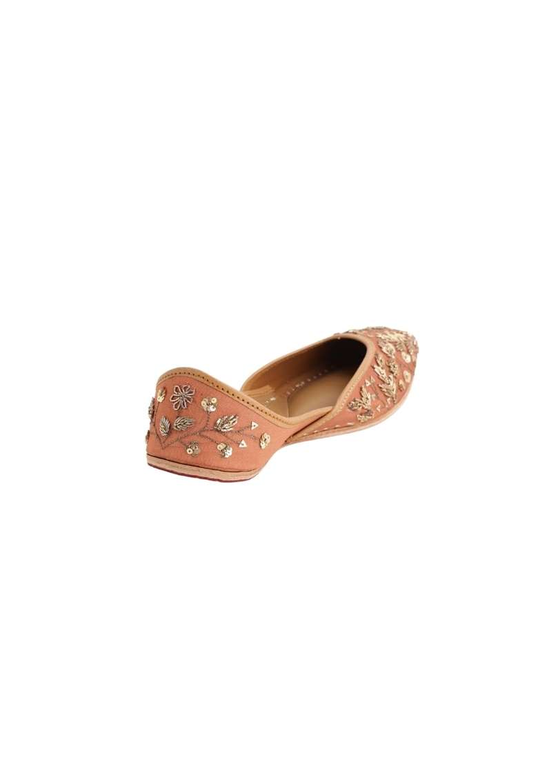 Niralii Traditional Handmade Punjabi Jutti Silken Clay Ethnic Indian Mojari - Indya